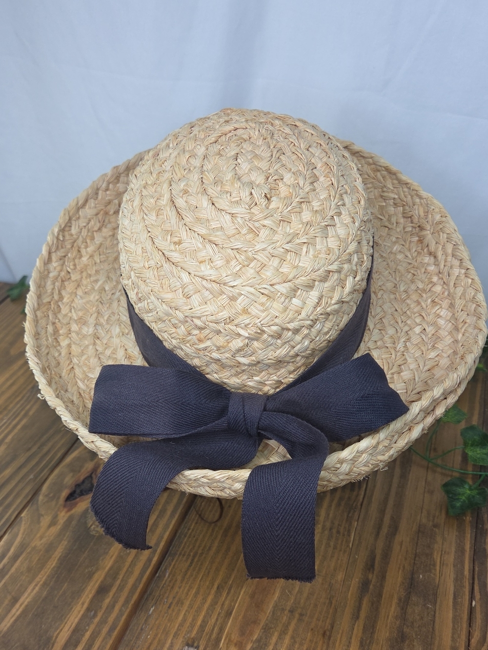 Helen Kaminski. Raffia Sun Hat with Black Band. Excellent Condition. OSFA - Picture 2 of 9